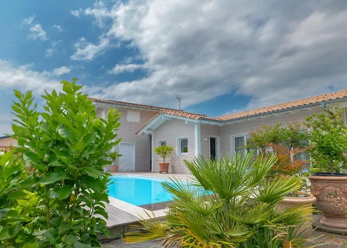 Uhaina Serenite Oceane *