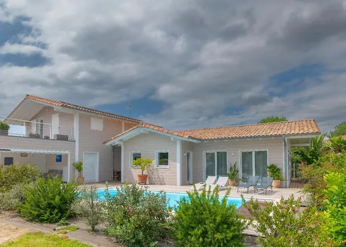 Uhaina Serenite Oceane Villa *